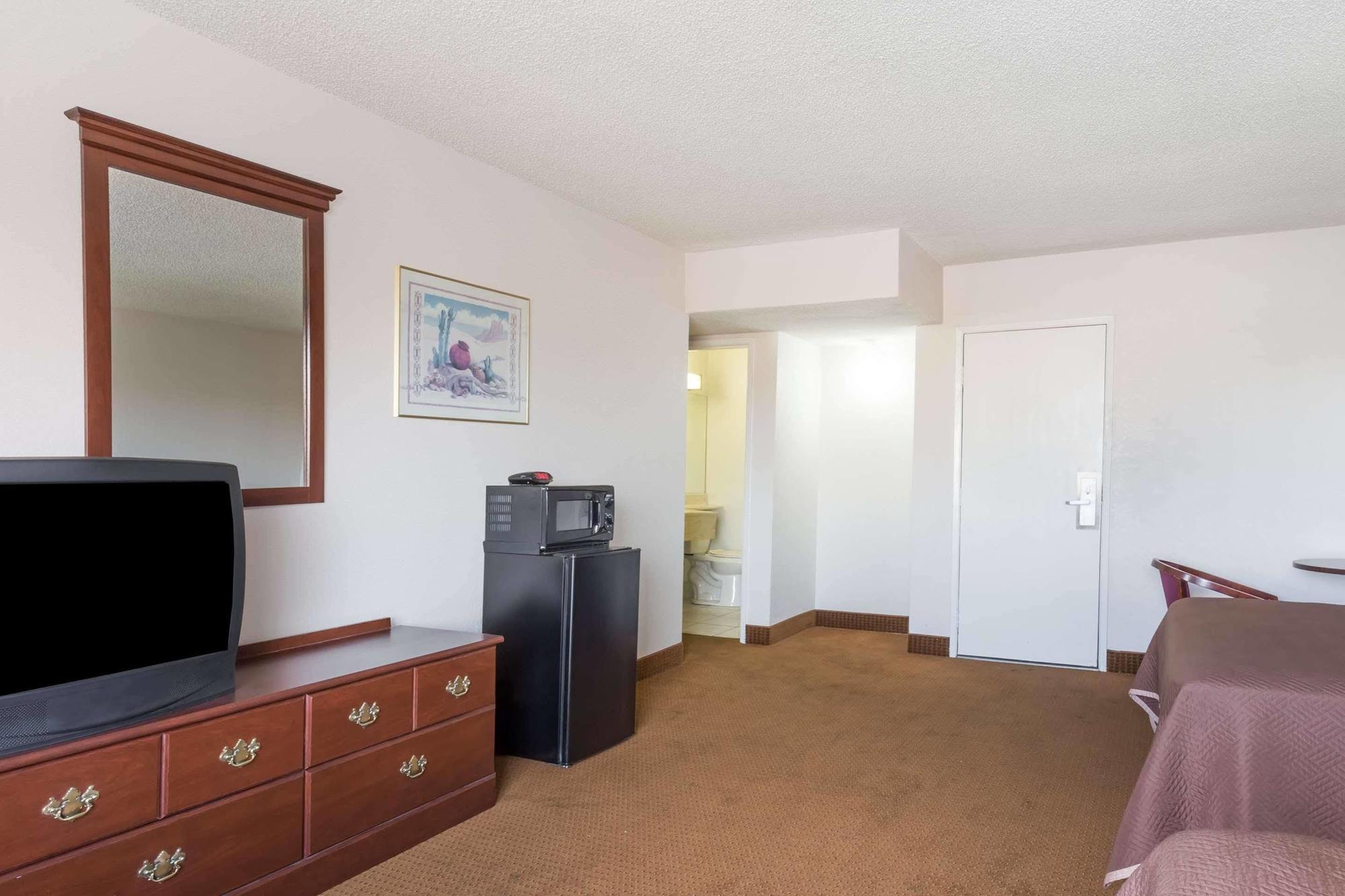 Travelodge By Wyndham Mesa Exterior foto